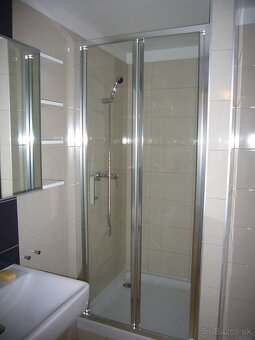 Priestranná garzónka 35 m² s loggiou – Ružinov, ihneď voľná - 3