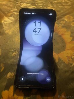 Samsung Z flip 5 - 3