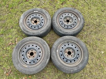 Zimná sada 5x114,3 205/60 R16 - 3