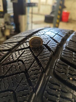 Pirelli sottozero 3 winter 225 50 r17 5,8mm - 3