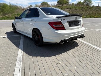 Mercedes C63 AMG PERFORMANCE packet možná výmena - 3