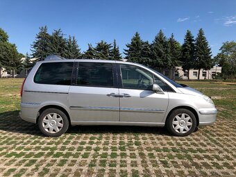 Peugeot 807 2.0 HDi (100 kW) Family, 7 miest, manuál, diesel - 3