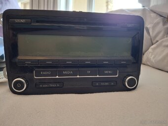 Predám autoradio originál vw funkcne - 3