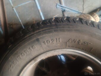 Predám zimné pneumatiky na hliníkovych diskoch - 3