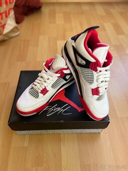Jordan 4 Retro Fire Red (2020) EU 42, US 8.5 - 3