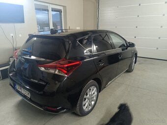 Toyota Auris - 3