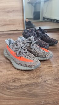 Yeezy Boost 350 V2, Nike LeBron 19 Bred - 3