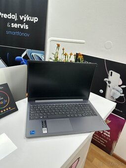 Lenovo IdeaPad Slim 3 15AMN8 | Intel Core i3 | 8 GB RAM | 51 - 3