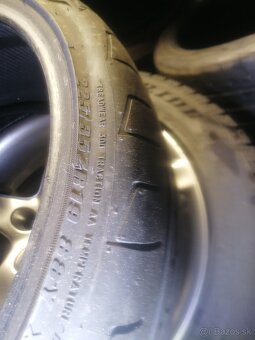 225/35 r19 - 3