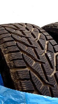 Predám zimné pneumatiky Kormoran 235/60 R18 107V - 3
