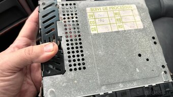 Predám autorádio pre Citroen xm - 3