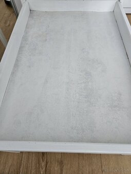 Prebaľovací pult - 3