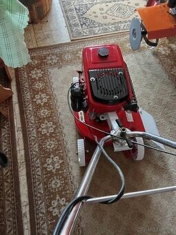 Benzinová kosačka - 3