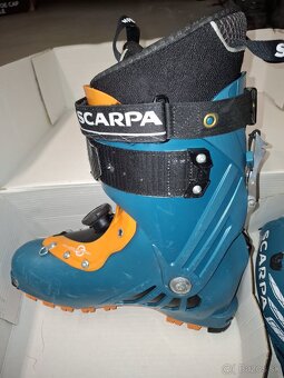 Scarpa č 44,5 + La Sportiva č 46 - 3