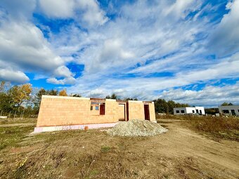 4 izbový bungalov v ŠTANDARDE -nová lokalita - 3