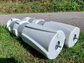 Stĺpiky , dopravné značenie - 3