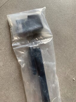 Drziak sklenenej zasteny - upevnovacie rameno - 3