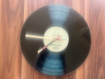 nástenné hodiny sklenené (sada 2ks) a staničné - 3