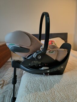 Cybex Cloud-T i-size s bázou Base T - 3