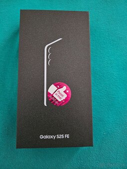 Samsung galaxy S25 FE - 3