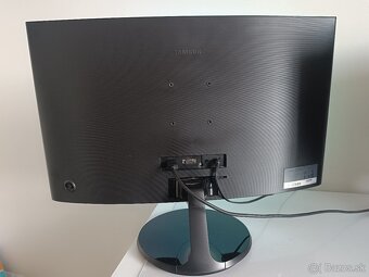 LCD monitor Samsung C27F390 - 3