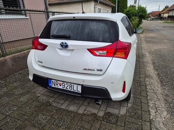 Auris 2013 1.8hybrid - 3