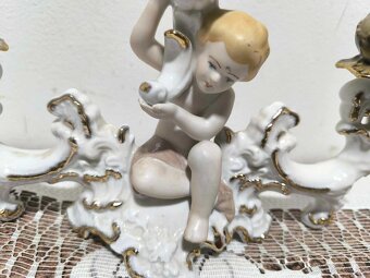 Porcelánový svietnik s anjelikom - 3