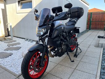 Yamaha MT07 - 3