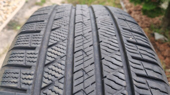 Celoročné pneu 235/55 R17 --- VREDESTEIN - 3