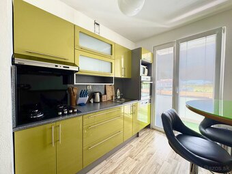 REZERVÁCIA Na predaj: Štýlový, kompletne zariadený 2-iz - 3