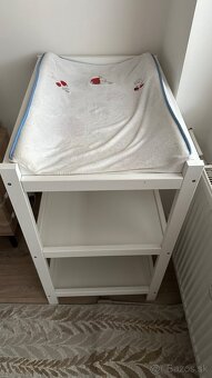 Prebaľovaci pult - 3