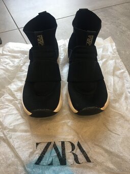 Topánky, tenisky, bundy - 3