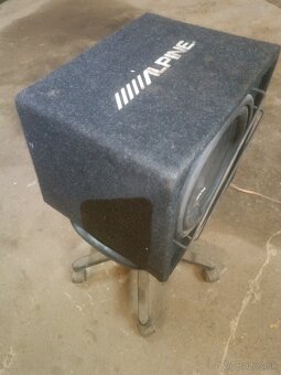 Predám zosilovač a Subwoofer ALPINE - 3