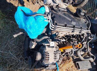 Predám motor na Škodu Octaviu 2 - 3