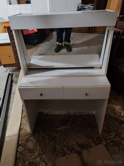 Toaletný stolík 10€ - 3