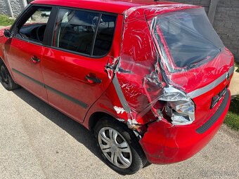 Rozpredam Skoda Fabia 2 1.2 HTP facelit 72tis KM - 3