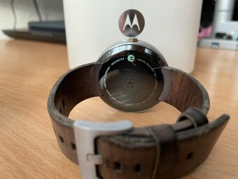 Motorola moto 360 1. generácia smart hodinky - 3