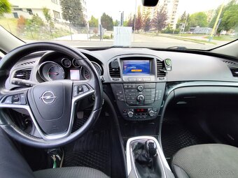 Opel Insignia Sports Tourer SW 4x4 2.0 nafta 118kw - 3