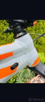 Kross Earth 2.0 XL – celoodpružený, RockShox, bezdušové kole - 3