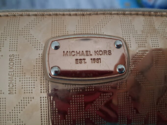 Veľka Michael Kors peňaženka - 3