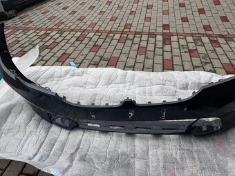 Predám predný nárazník BMW 320d - 3