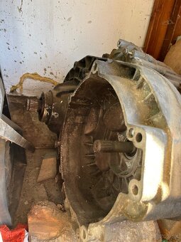 Prevodovka VW Multivan T5 2.5tdi 96kw M6 - 3