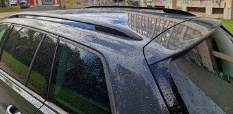 Predám Golf Var. R-Line Comfortl. 1.6 TDI 5G - 3