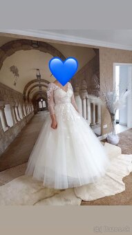 Svadobné šaty s kruhom a závojom - 3