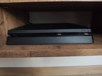 Playstation 4 slim 500 GB - 3