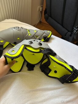 Predam tieto acerbis impact kolenačky - 3