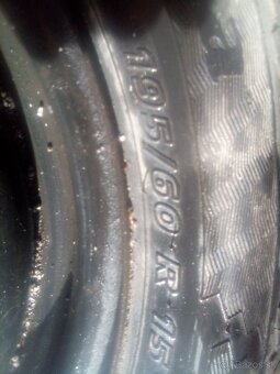 Predám kolesá plus rezervu  sú skoro ako nove - 3