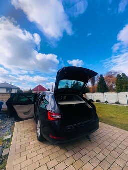 Dlhodobý prenájom auta na taxi - 3