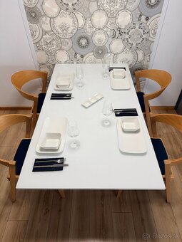 Predám jedálenský stôl - 3