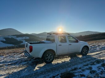 NISSAN NAVARA D40 DOUBLE CAB - 3